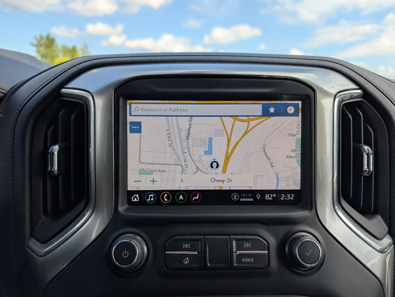 Used 2021 OXFORD BROWN METALLIC Chevrolet LTZ image 14