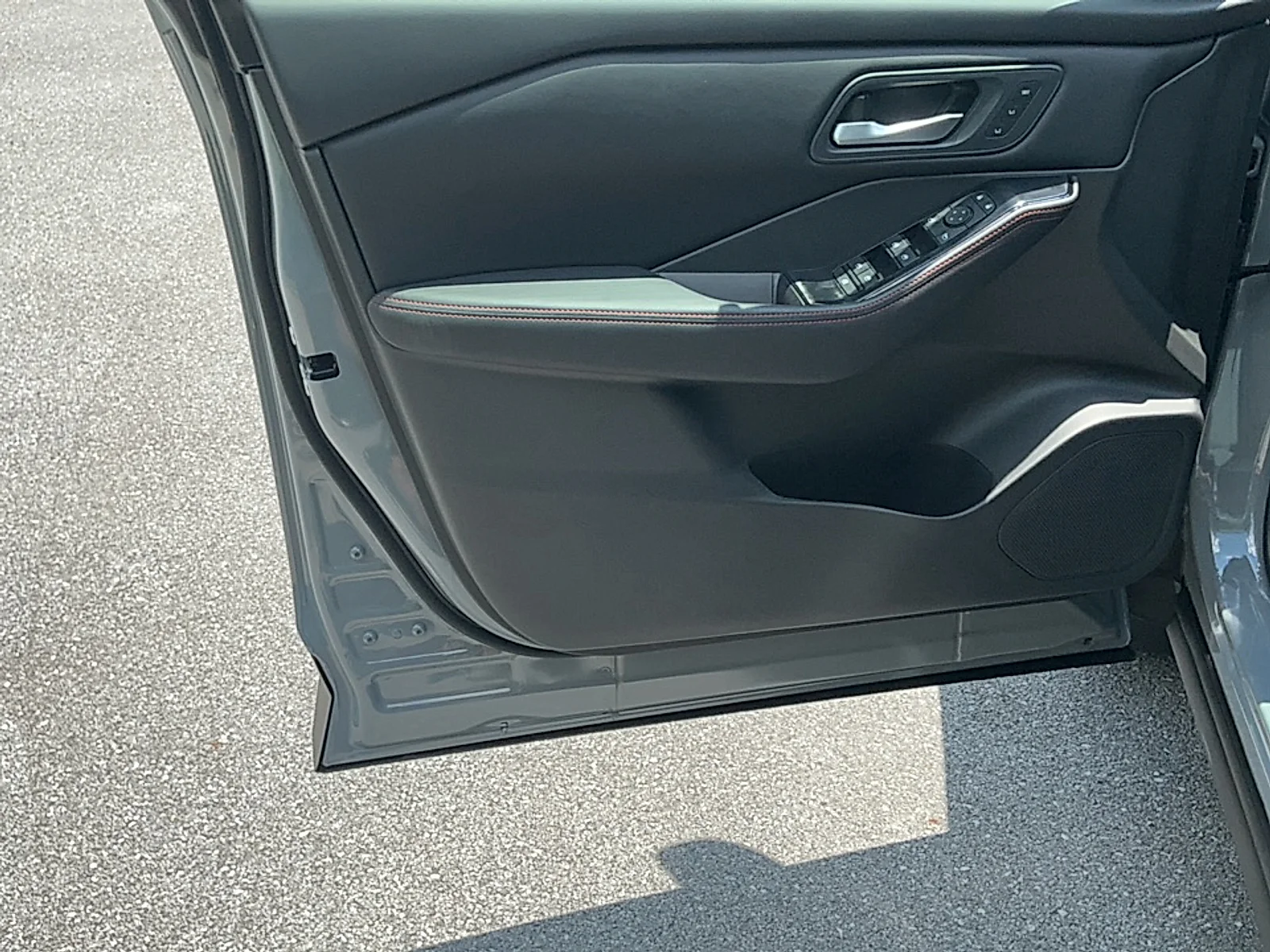 New 2026 Boulder Gray Pearl Nissan Rock Creek image 6