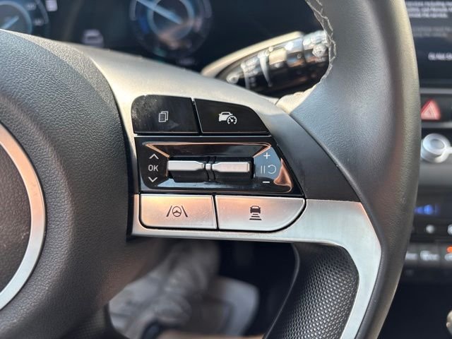 2025 Hyundai Elantra Limited - Photo 20