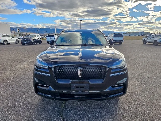 Used 2024 Black Metallic Lincoln Reserve image 2