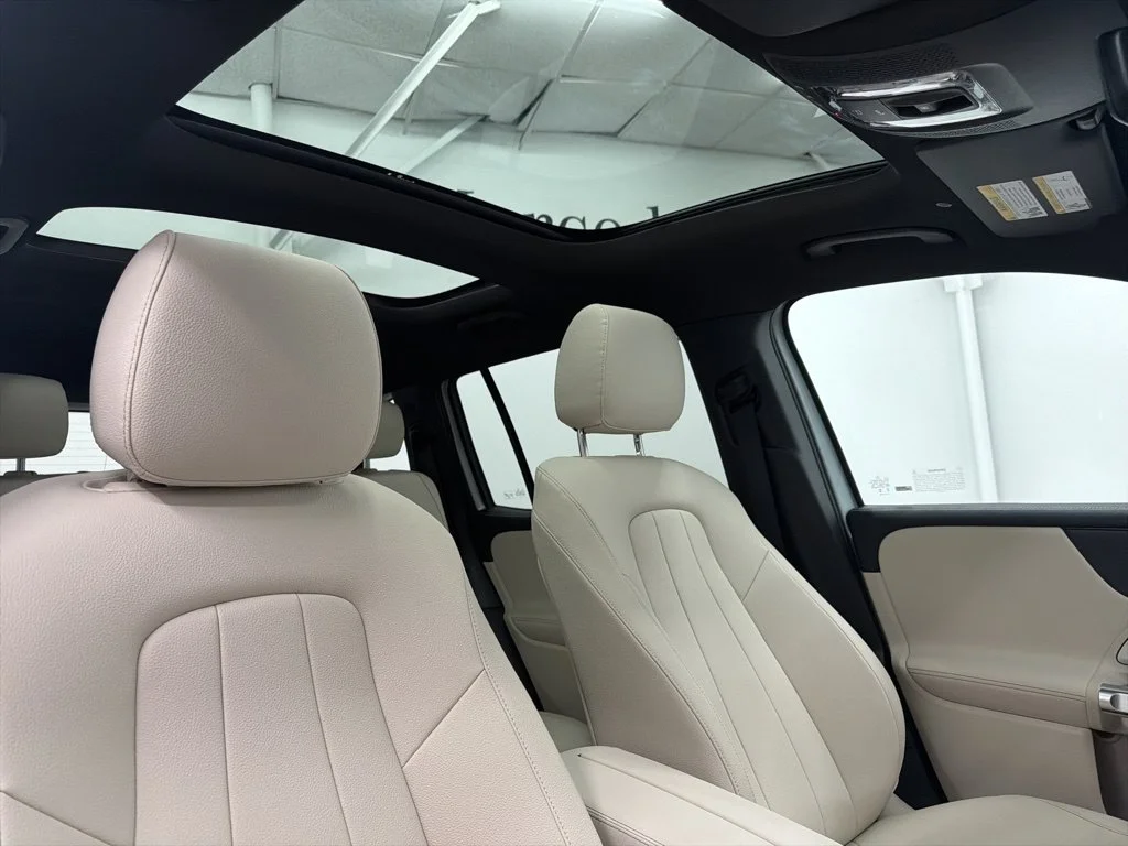 Used 2026 Silver Mercedes-Benz GLB 250 image 28