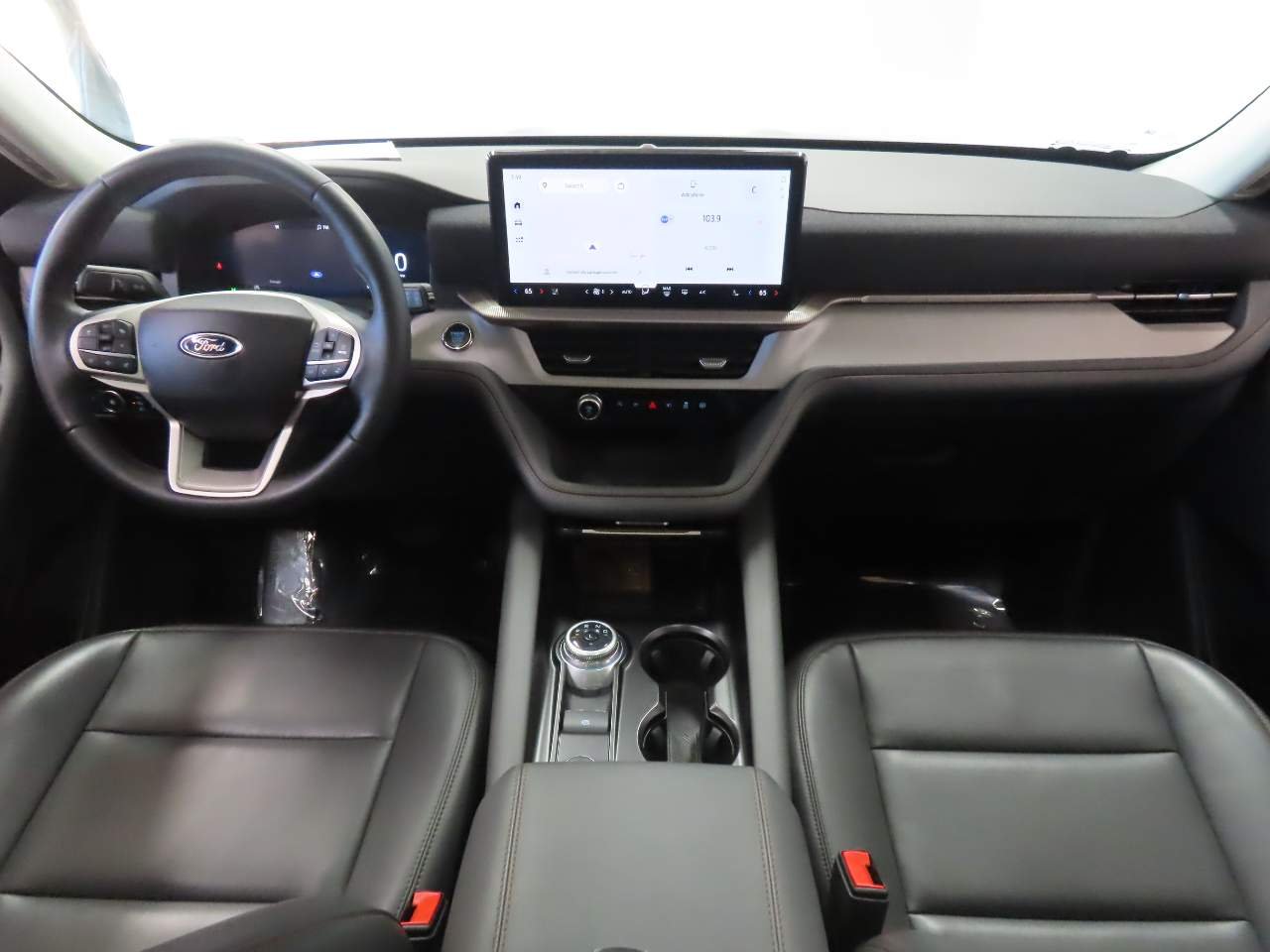 Used 2025 Agate Black Ford Active image 14