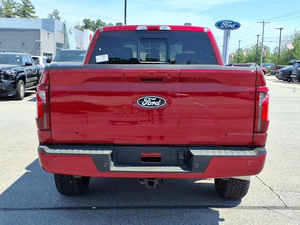 New 2026 Ruby Red Metallic Tinted Clearcoat Ford XLT image 5
