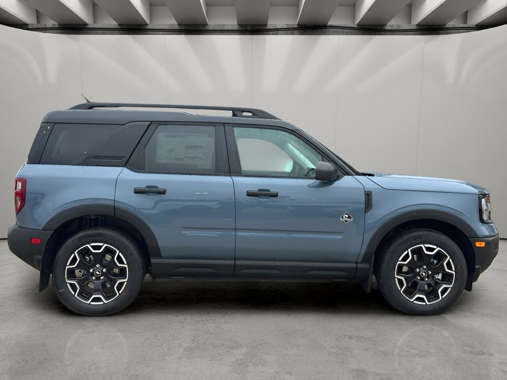 New 2026 Azure Gray Metallic Tri-Coat Ford Outer Banks® image 6