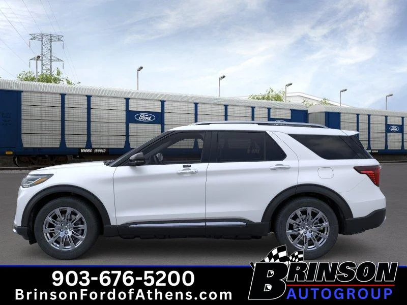 New 2026 Star White Metallic Tri-Coat Ford Platinum™ image 3