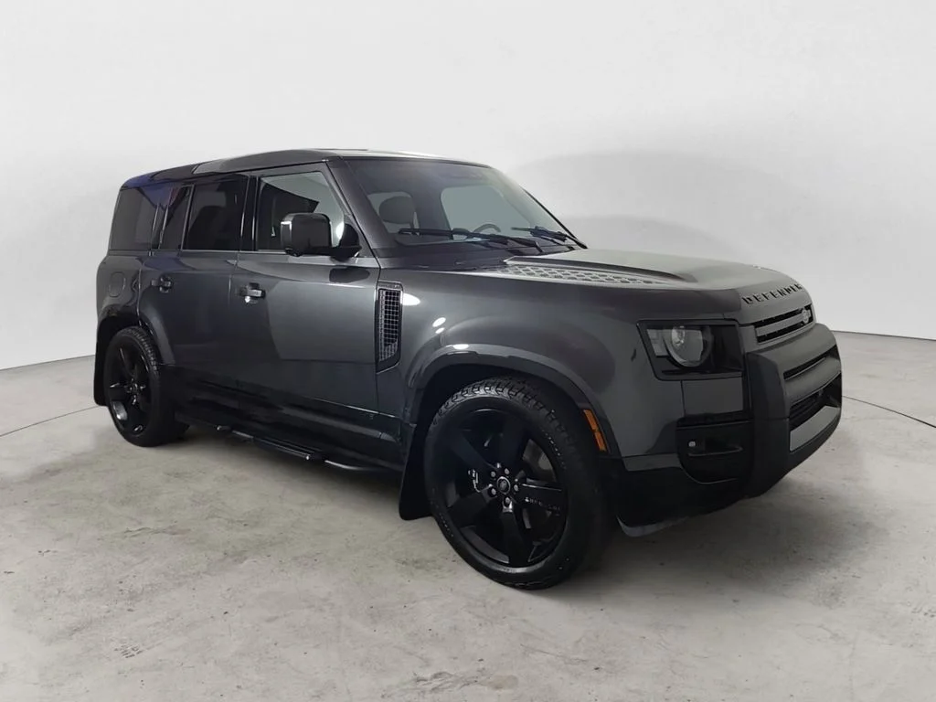Used 2025 Gray Land Rover V8 image 7