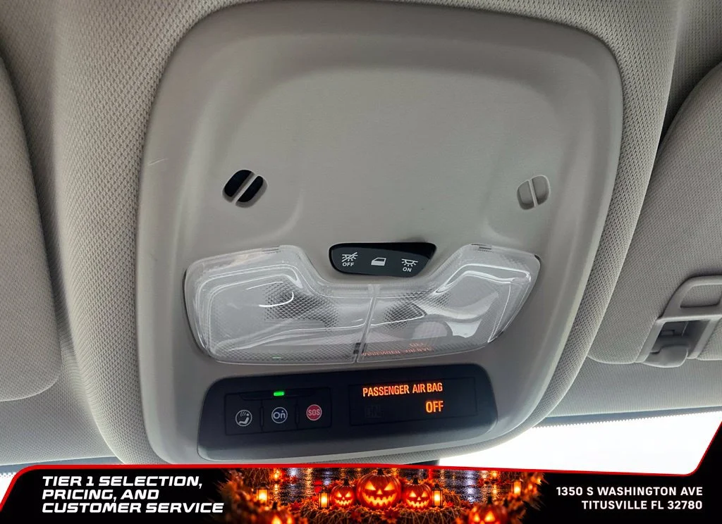 Used 2023 EBONY TWILIGHT METALLIC Buick Select image 38