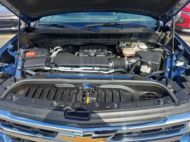 Used 2024 Lakeshore Blue Metallic Chevrolet LT (2FL) image 22