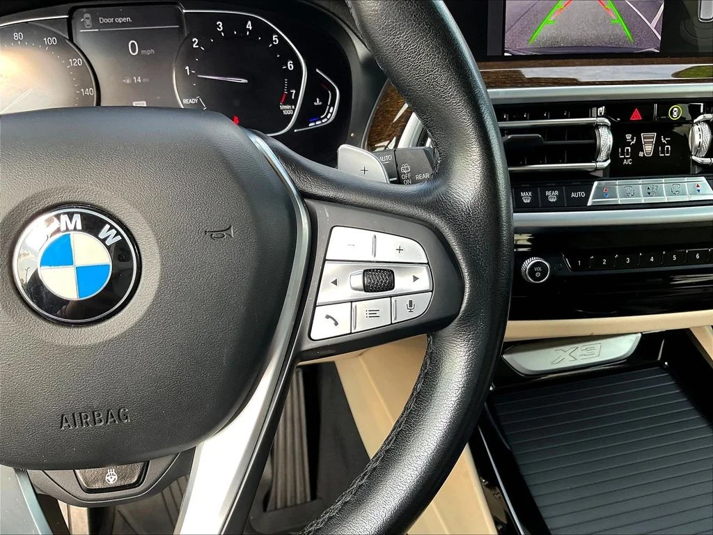 Used 2022 Dark Graphite BMW xDrive30i image 14