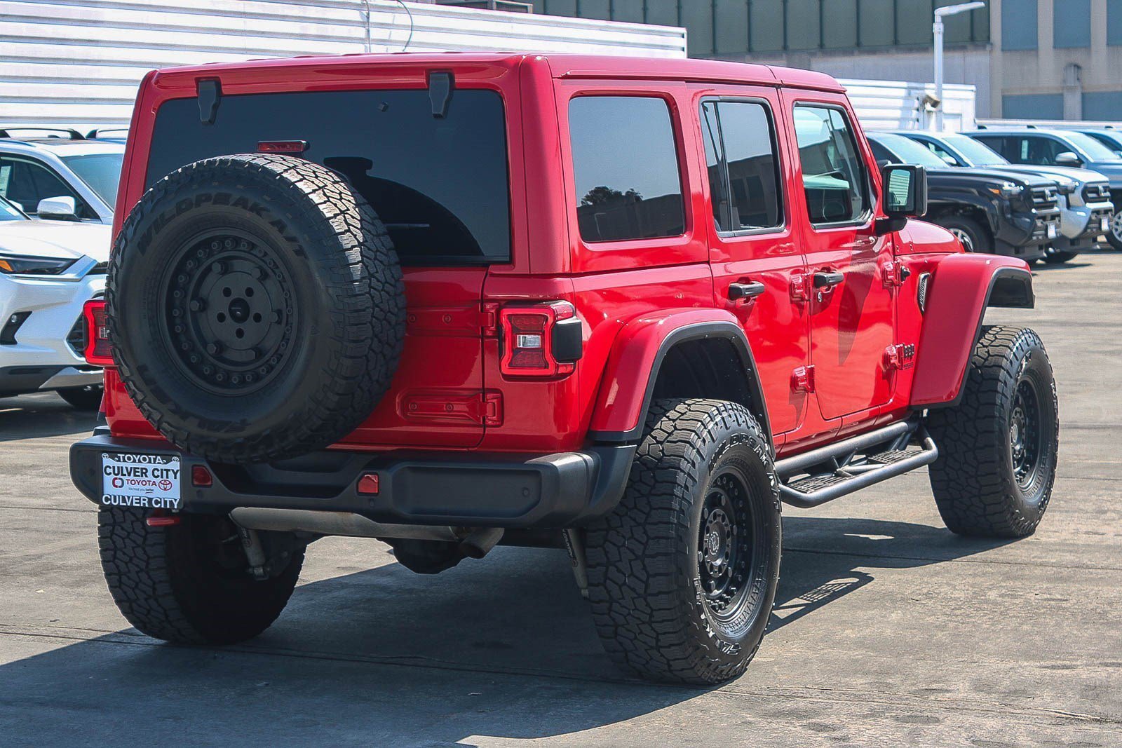Used 2021 Firecracker Red Clearcoat Jeep Unlimited Rubicon image 8