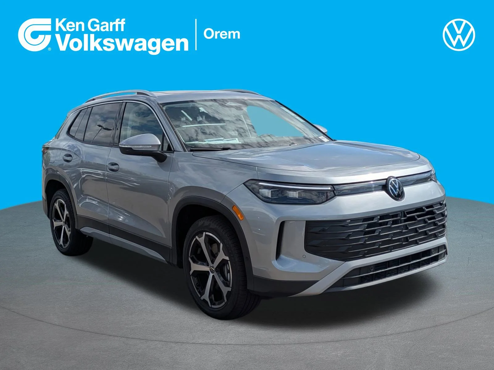 2026 Volkswagen Tiguan 2.0T SE 4Motion's photo