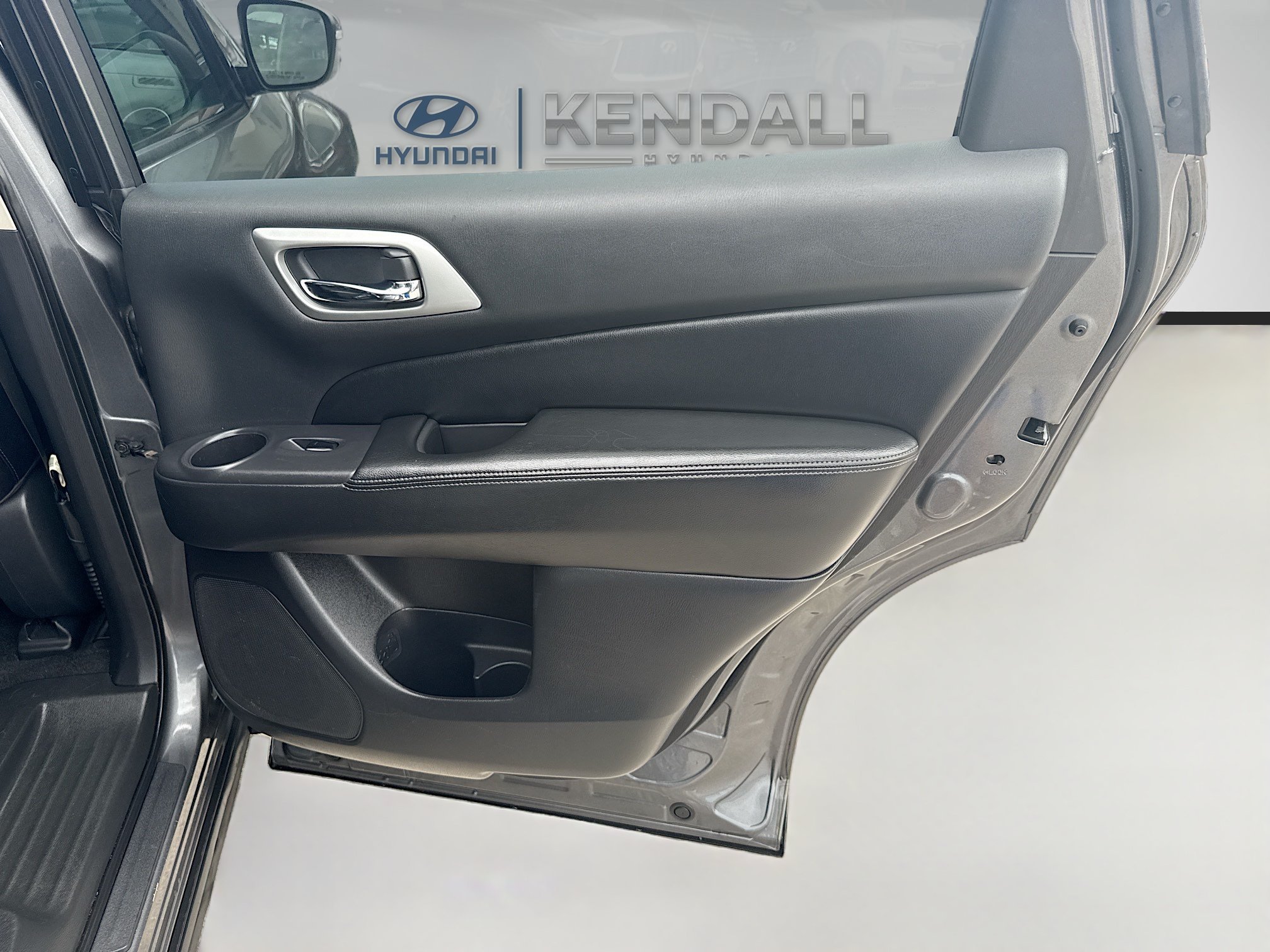 Used 2020 Gun Metallic Nissan Platinum image 29
