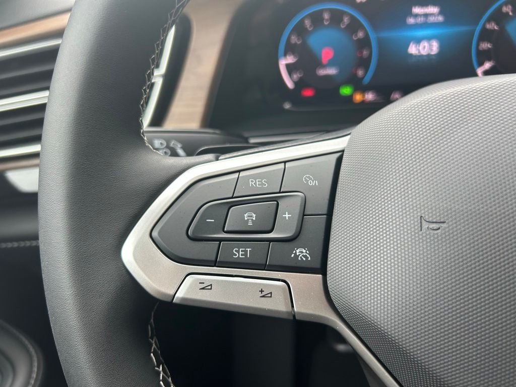 New 2026 White/off-white Volkswagen SE w/Technology image 19