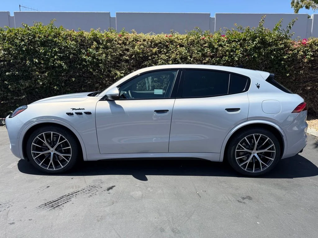 New 2026 Bianco Astro Maserati Modena image 6