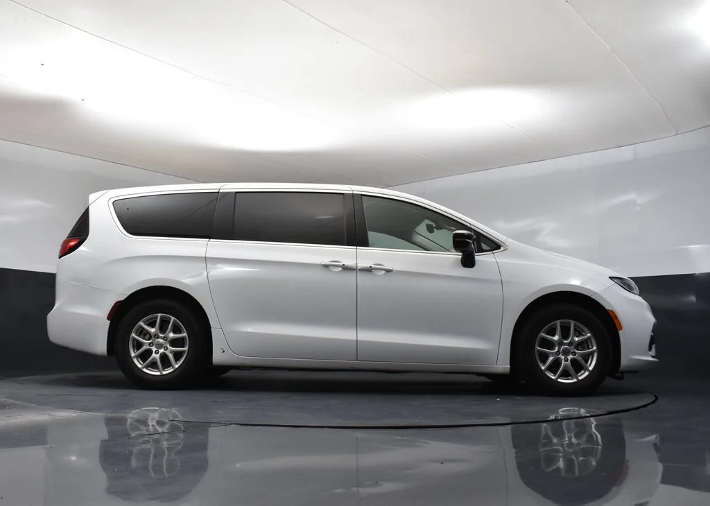 Certified Used 2024 White Chrysler Touring L image 11