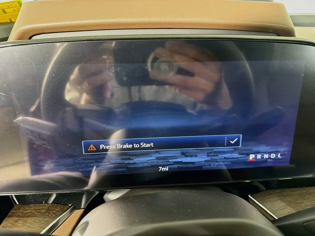 2026 Chevrolet Suburban High Country - Photo 14