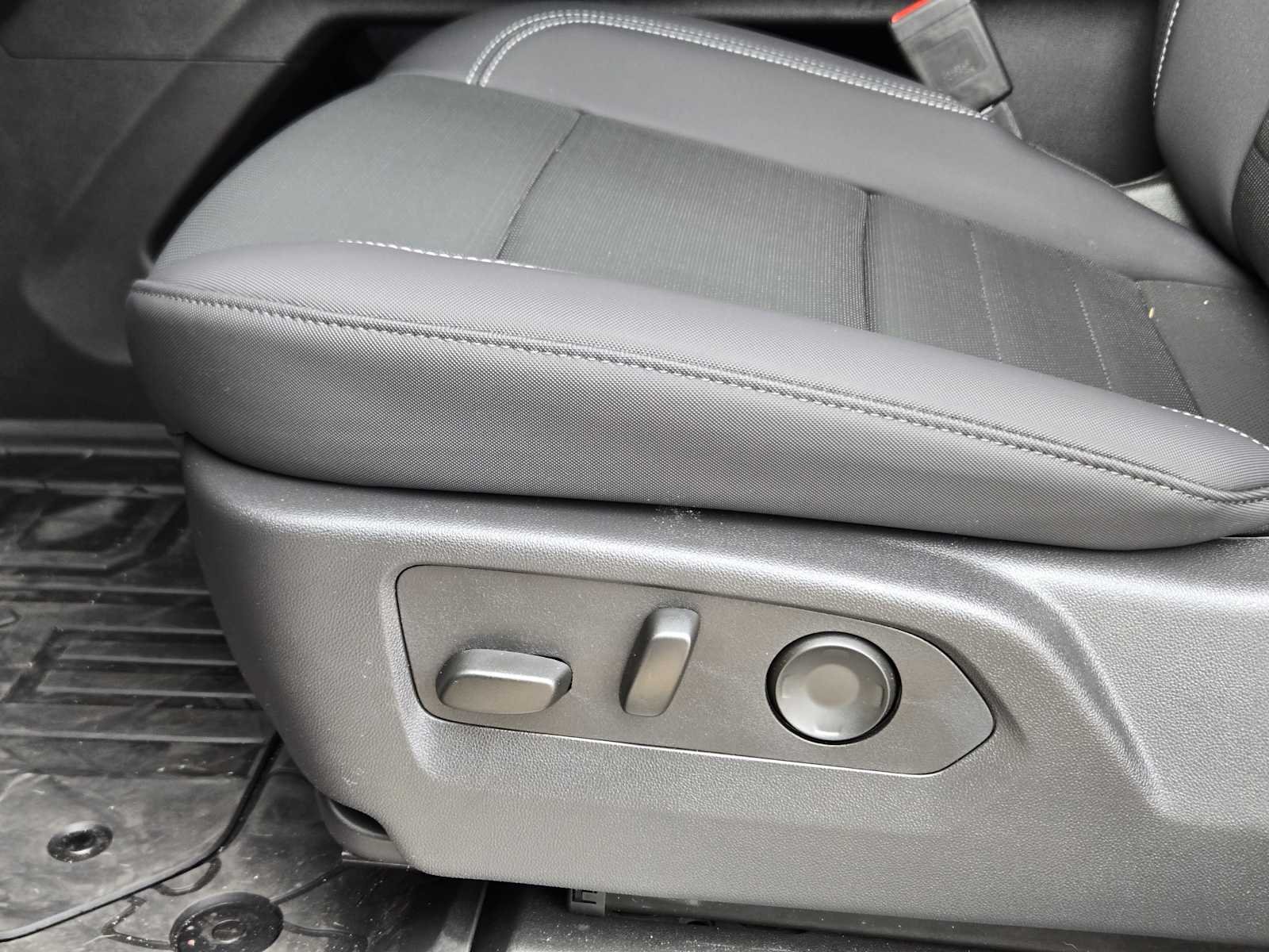 2026 GMC HUMMER EV 2X - Photo 16