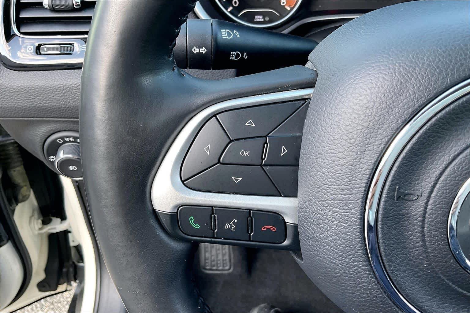 Used 2019 White Clearcoat Jeep Latitude image 22