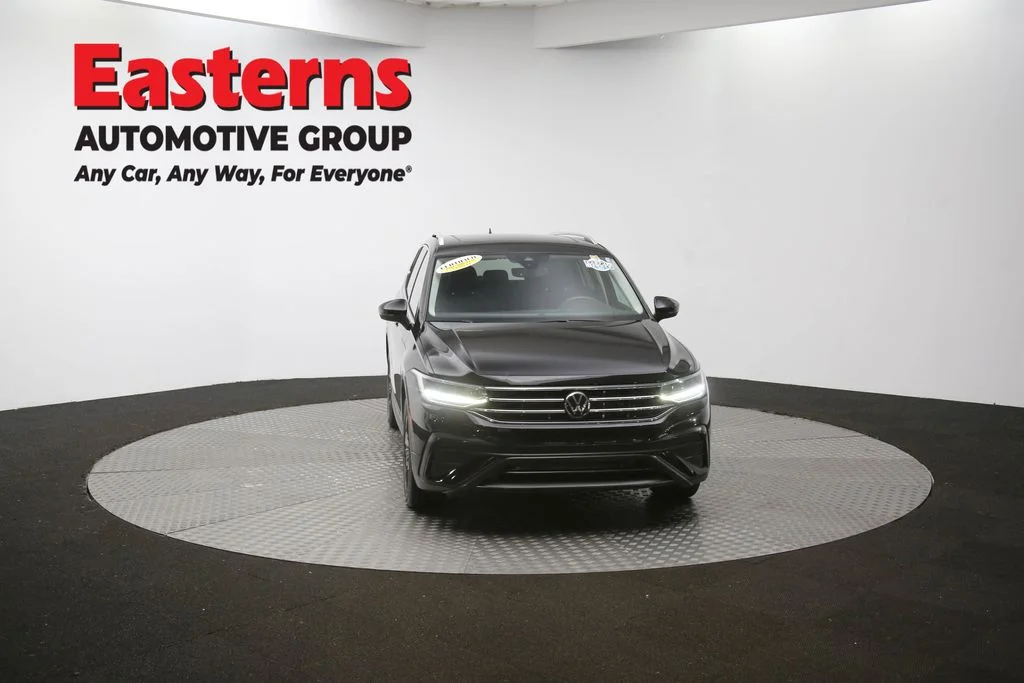 Used 2022 Black Volkswagen 2.0T SE image 50