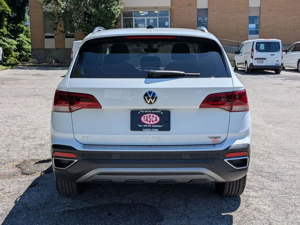 Used 2023 White Volkswagen 1.5T SE image 4