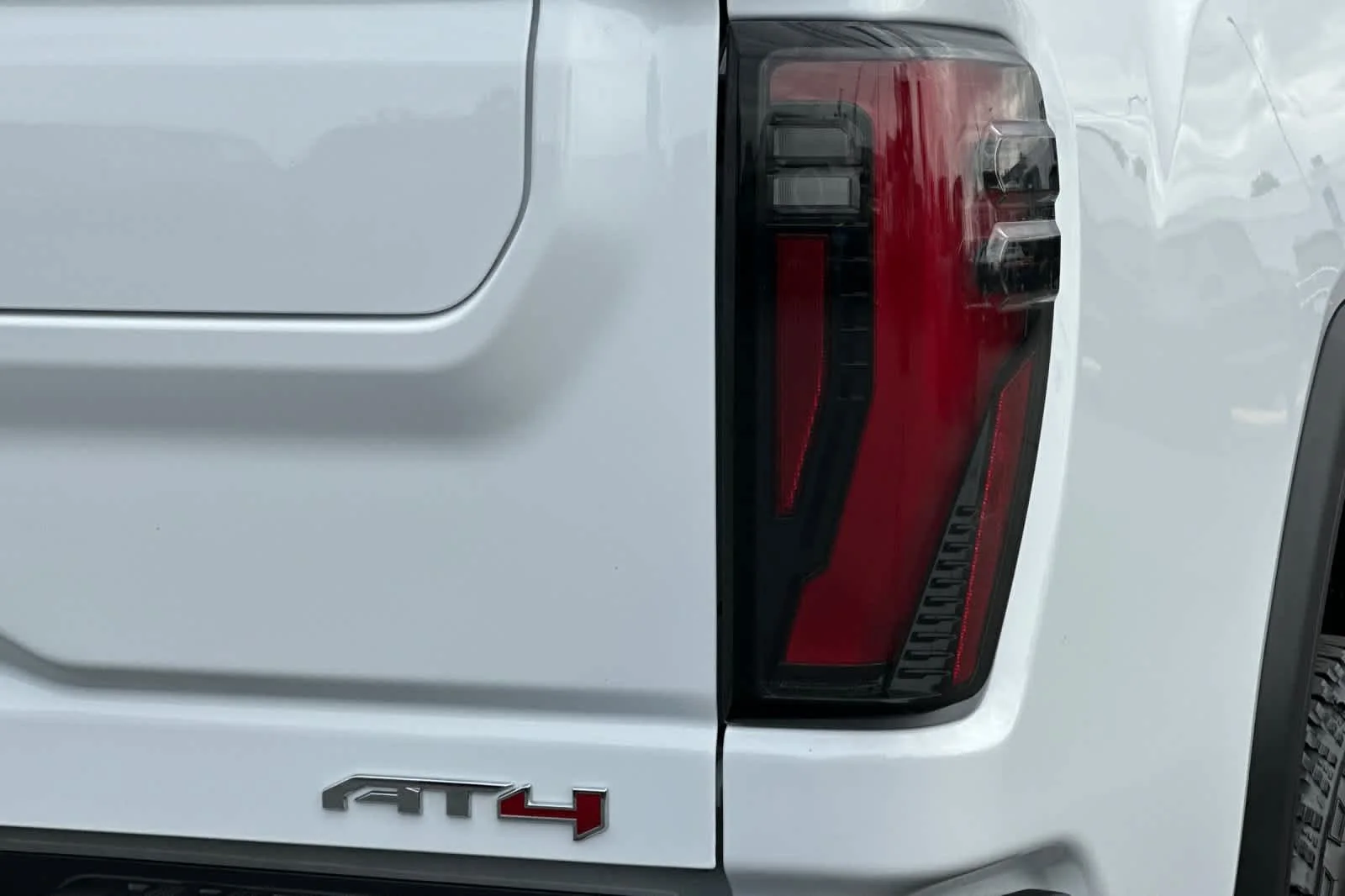Certified Used 2025 Summit White GMC AT4 image 26