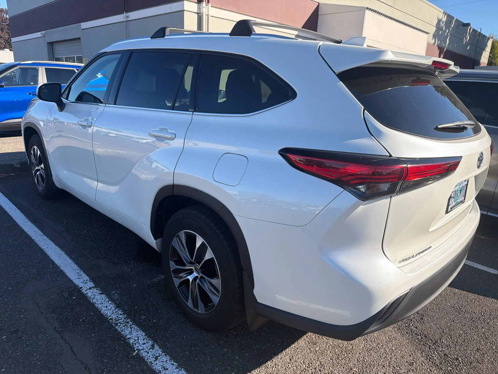 Used 2021 Blizzard Pearl Toyota XLE image 4