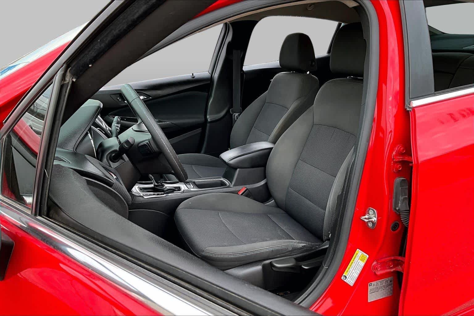 Used 2017 Red Chevrolet LT image 7