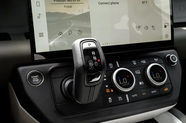 New 2026 Fuji White Land Rover S image 35