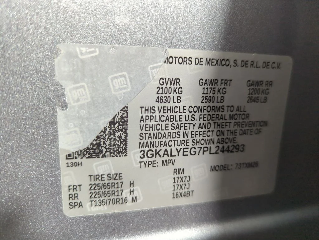 Used 2023 Sterling Metallic GMC AT4 image 24
