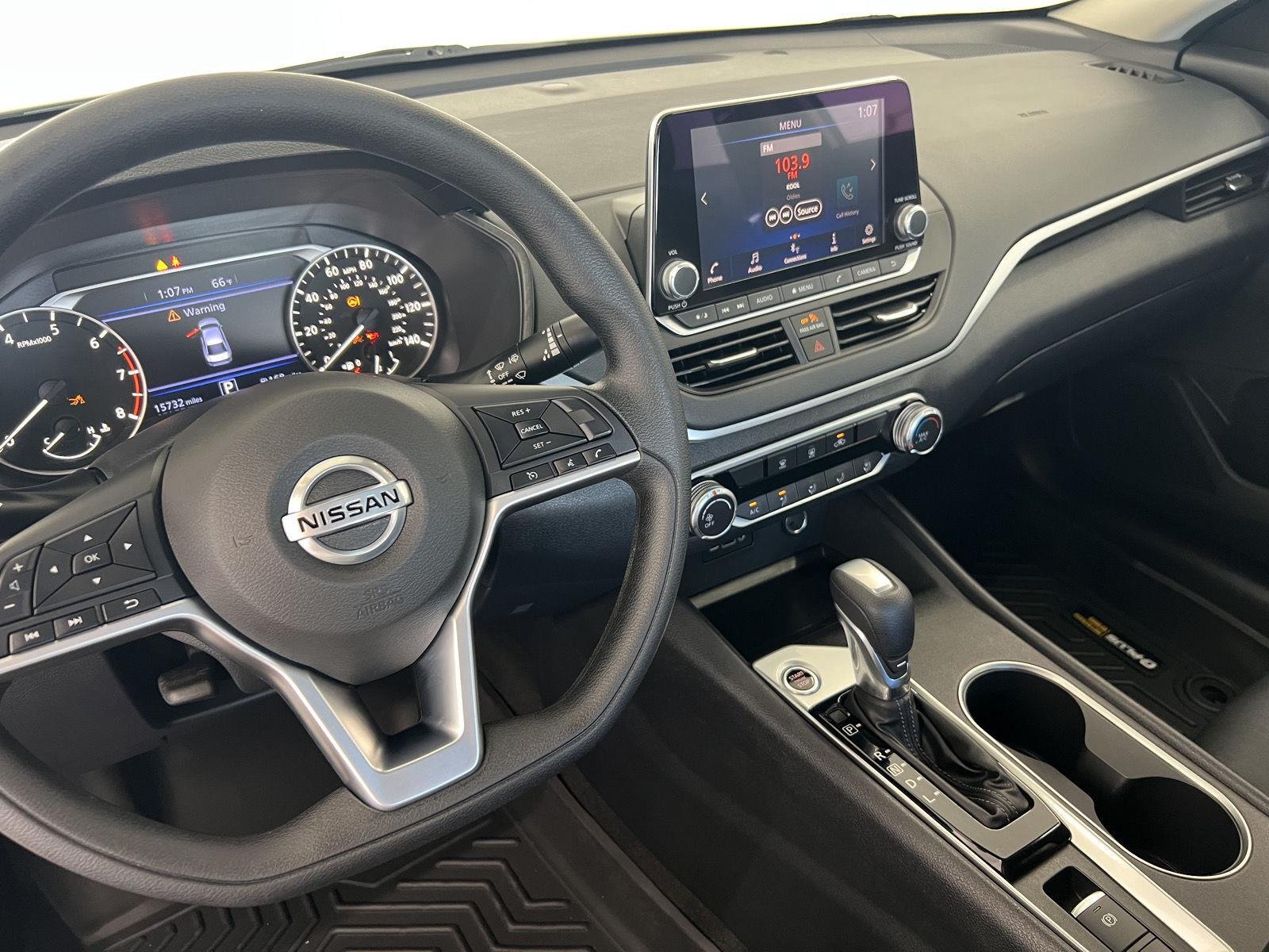 2022 Nissan Altima SV - Photo 20