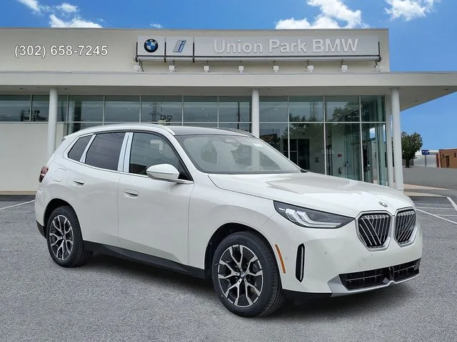 Used 2026 Alpine White BMW 30 xDrive image 3