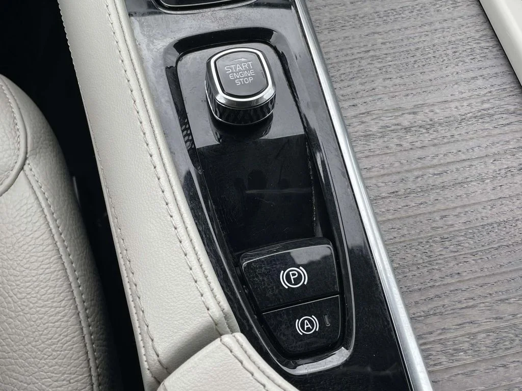 2023 Volvo XC90 Plus - Photo 21