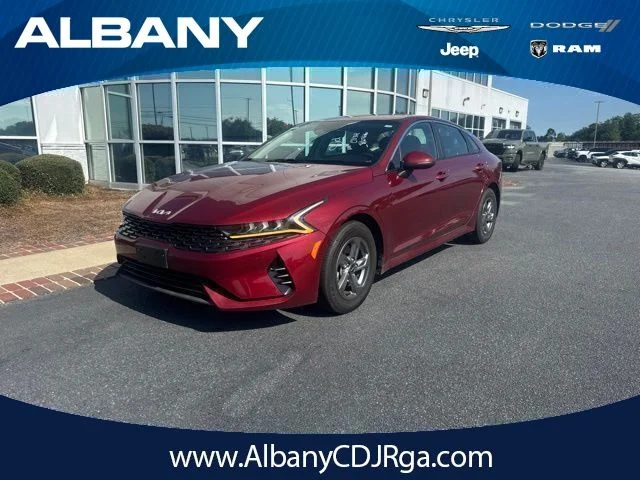Used 2023 Red Kia LXS image 1