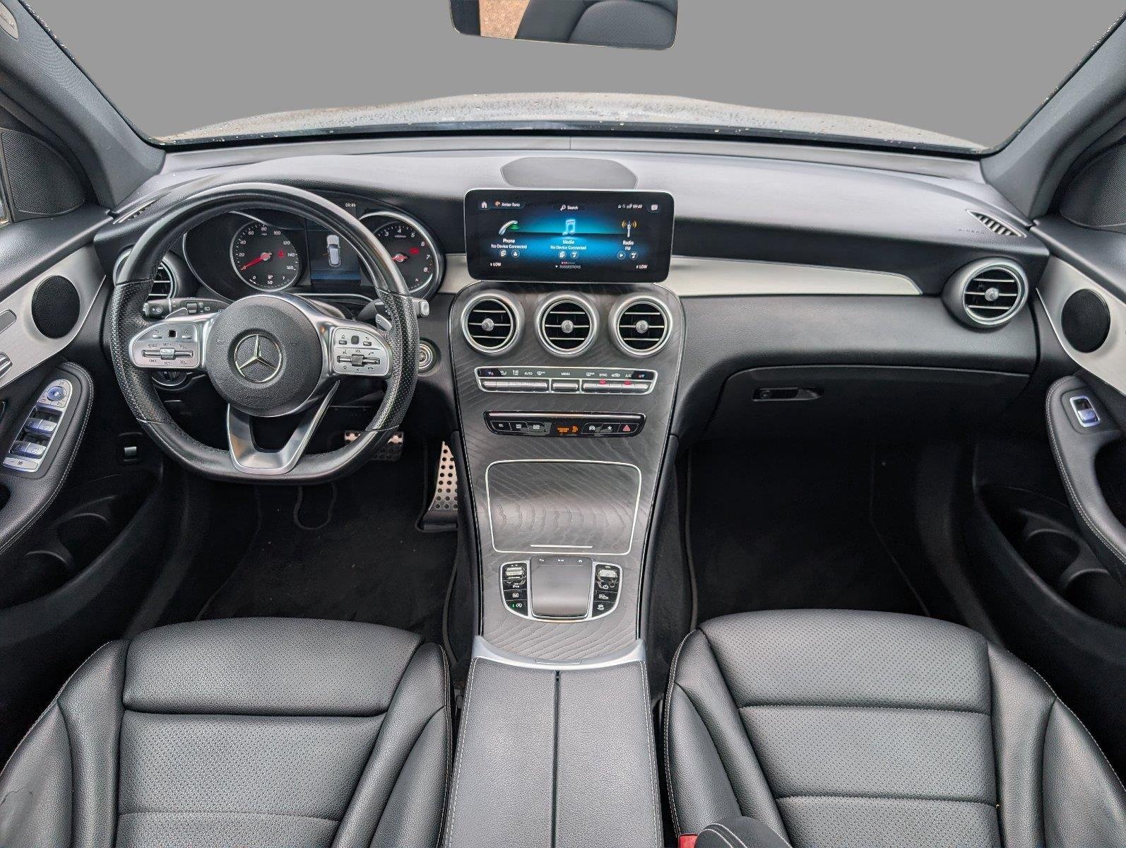 Used 2022 Graphite Grey Metallic Mercedes-Benz GLC 300 image 24
