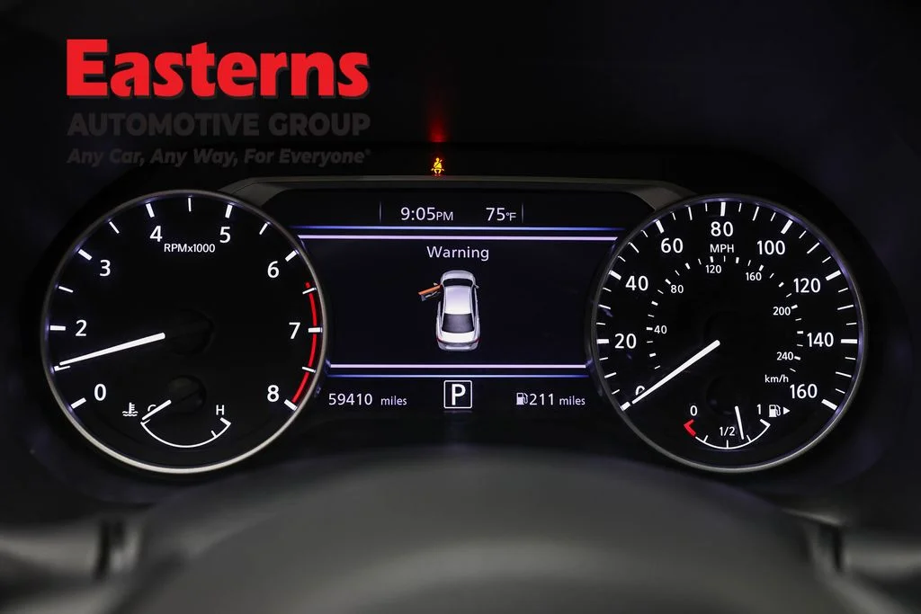 Used 2024 Gray Nissan SV image 18