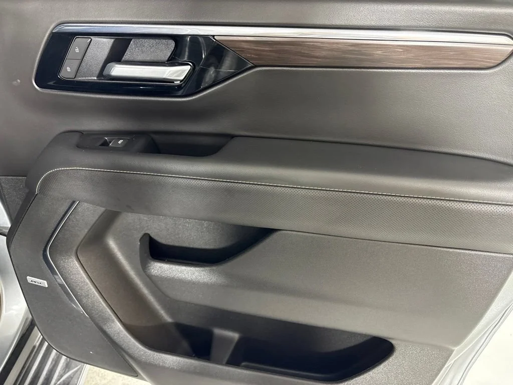 Certified Used 2025 Sterling Gray Metallic Chevrolet Premier image 22
