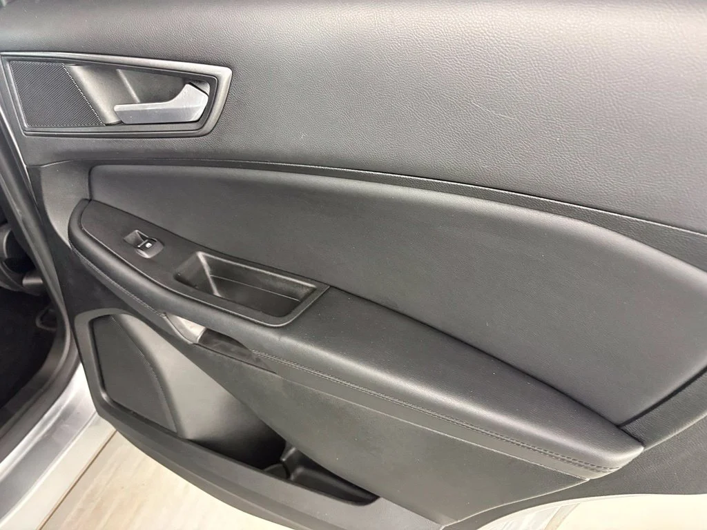 Used 2022 Silver Ford SE image 37
