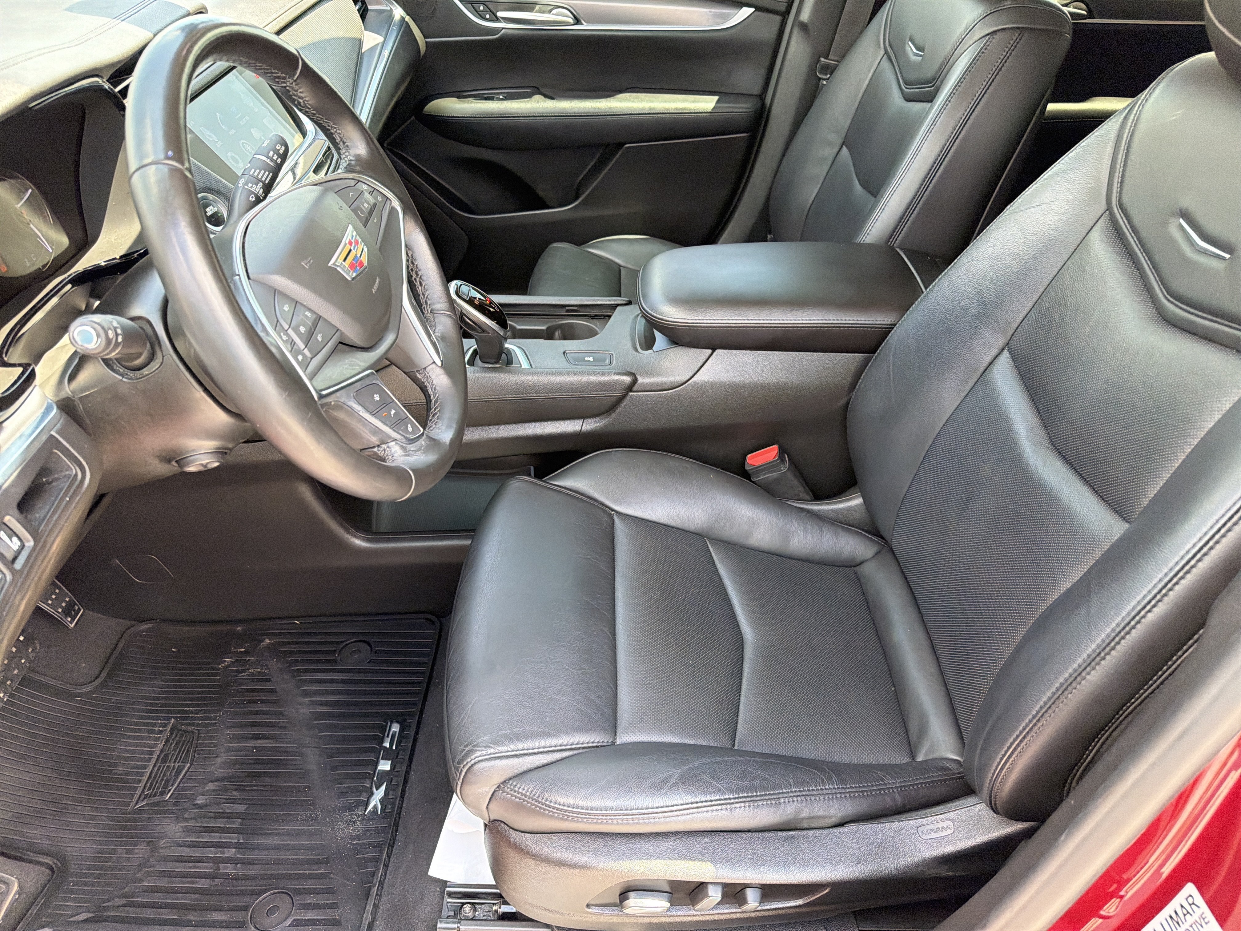 Used 2019 Red Horizon Tintcoat Cadillac Luxury FWD image 10