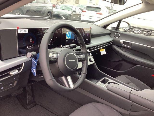 New 2026 White Hyundai SEL Sport image 15