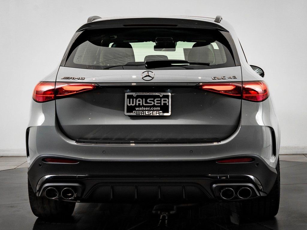 New 2026 MANUFAKTUR Alpine Grey Mercedes-Benz GLC 43 AMG® image 10