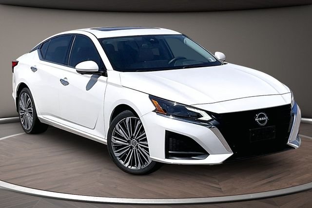 2023 Nissan Altima SL - Photo 10