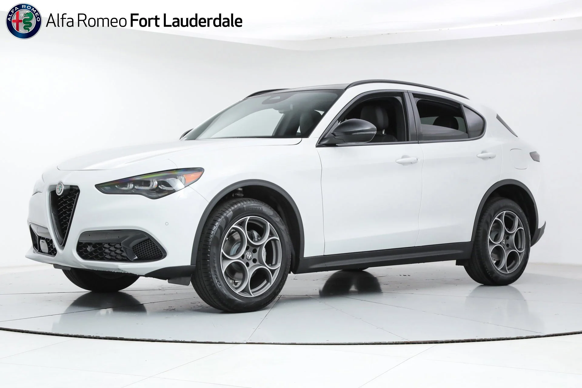 2025 Alfa Romeo Stelvio 