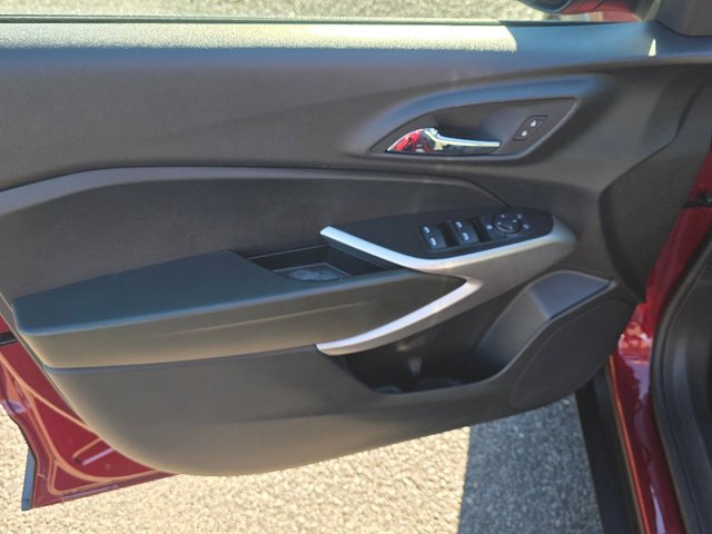 2024 Chevrolet Trax LS - Photo 31