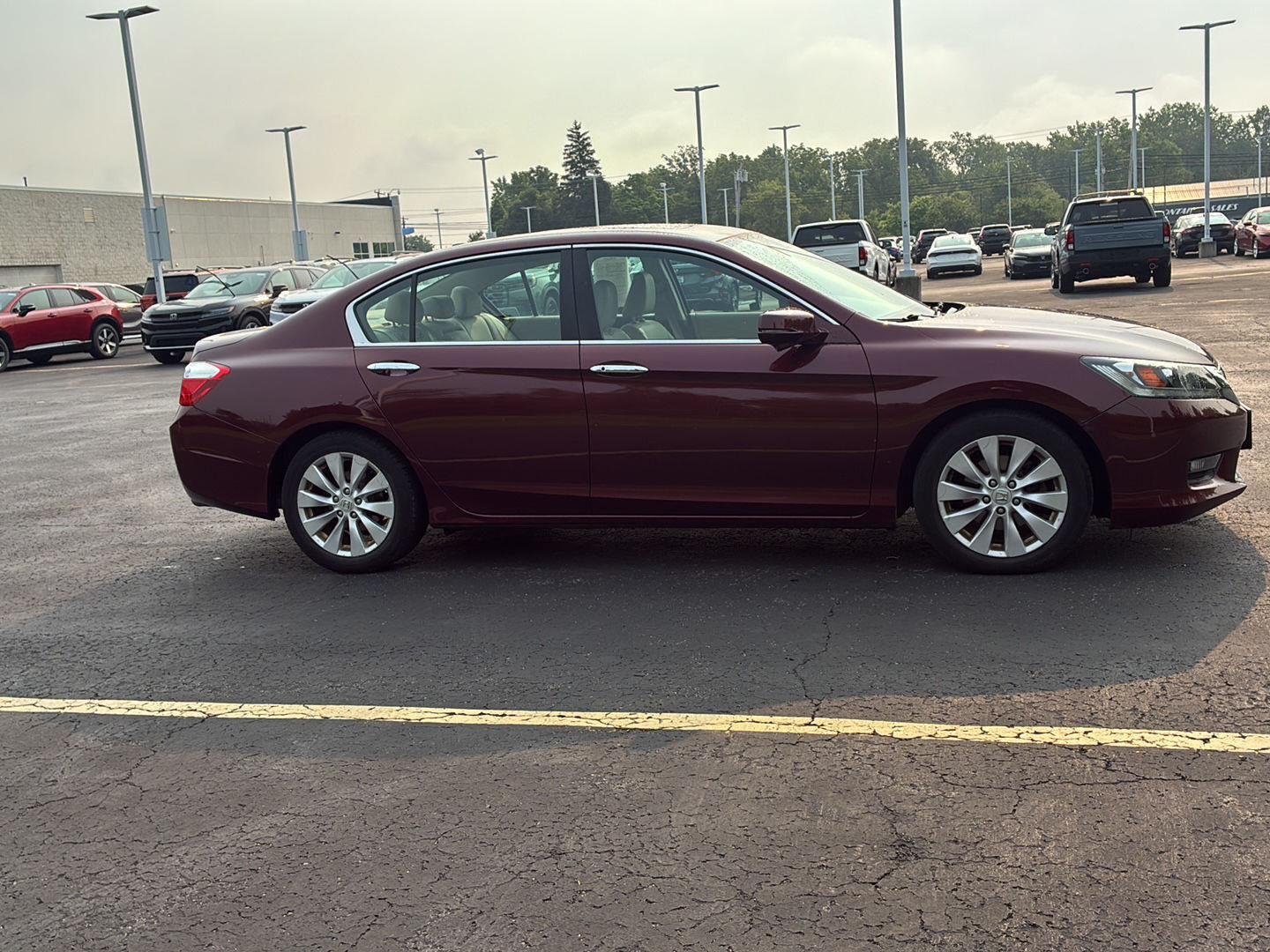 Used 2015  Honda EX-L image 17