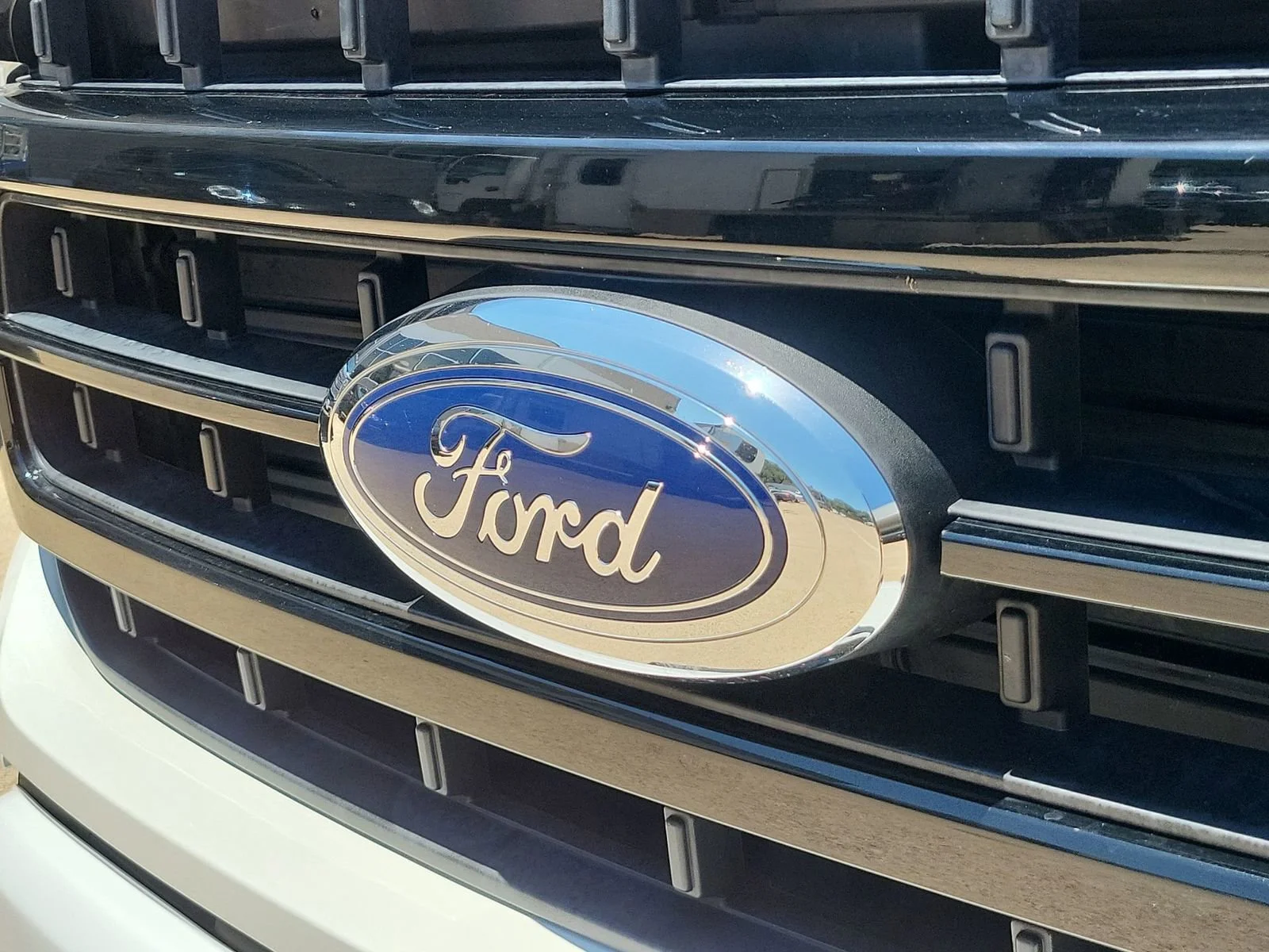 2023 Ford F-150 Lariat - Photo 31