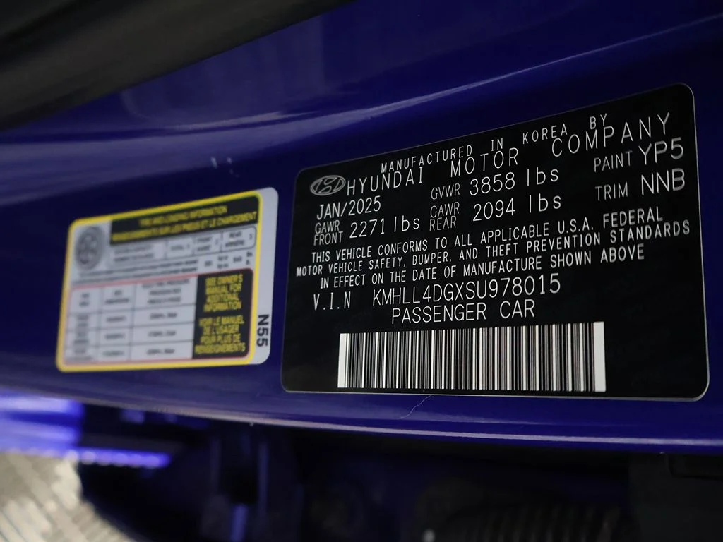 Used 2025 Blue Hyundai SE image 40