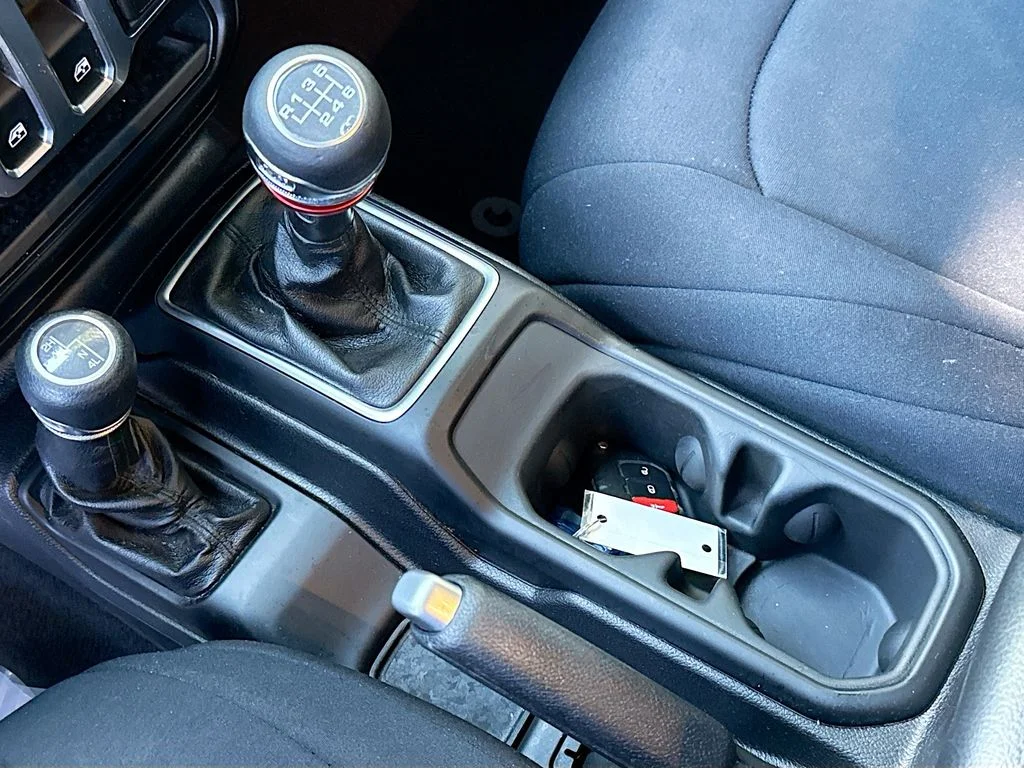 Used 2019 Bright White Clearcoat Jeep Sport S image 16