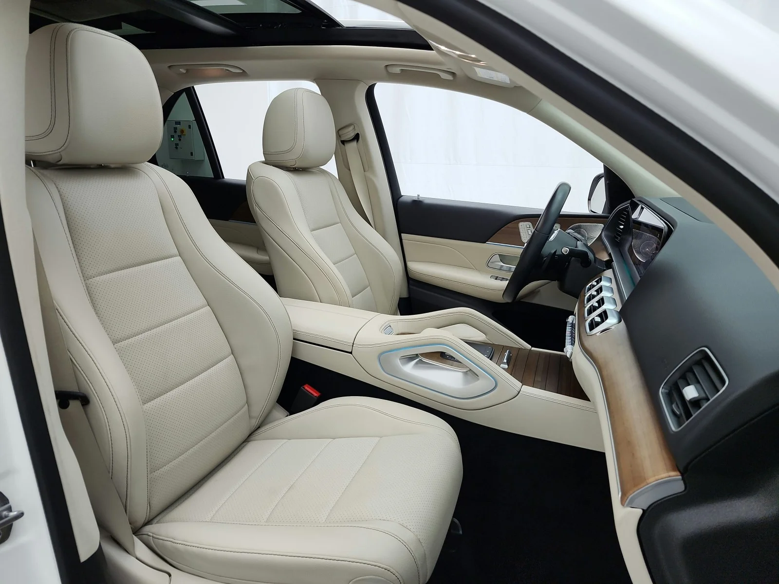 Certified Used 2023 Polar White Mercedes-Benz GLE 350 SUV image 20