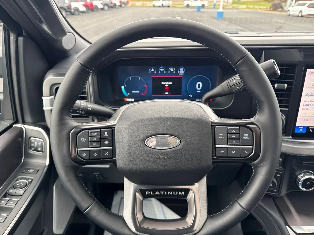2026 Ford F-350 Super Duty Platinum - Photo 14