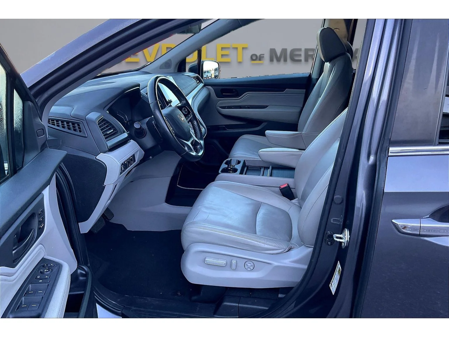 Used 2019 Gry Honda Touring image 11